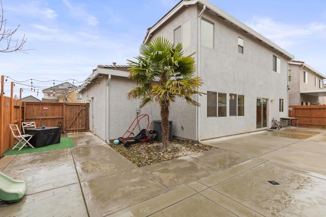 5615 Peach Tree Dr, Marysville, CA 95901