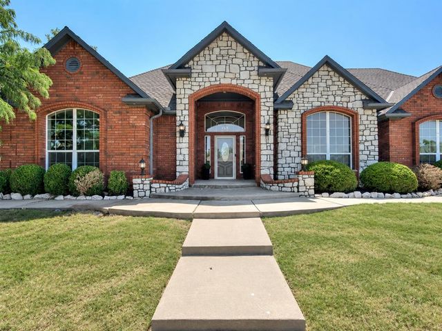 11500 Gateshead Drive, Oklahoma City, OK 73170