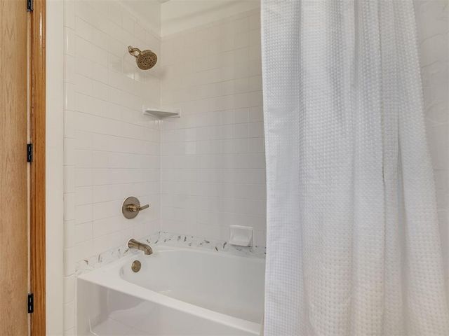11500 Gateshead Drive, Oklahoma City, OK 73170