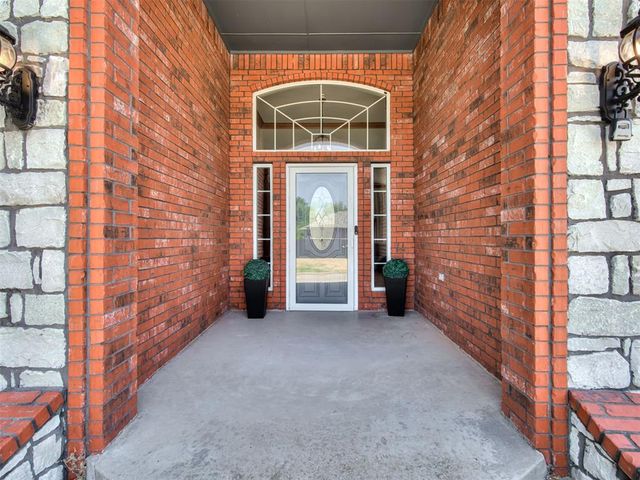 11500 Gateshead Drive, Oklahoma City, OK 73170