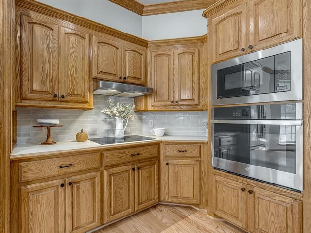 11500 Gateshead Drive, Oklahoma City, OK 73170