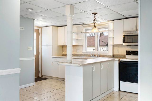 28 Maple Street, Chicopee, MA 01020