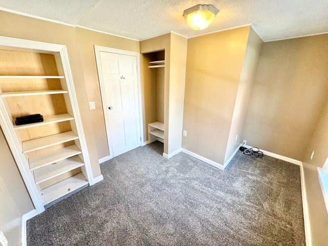 28 Maple Street, Chicopee, MA 01020
