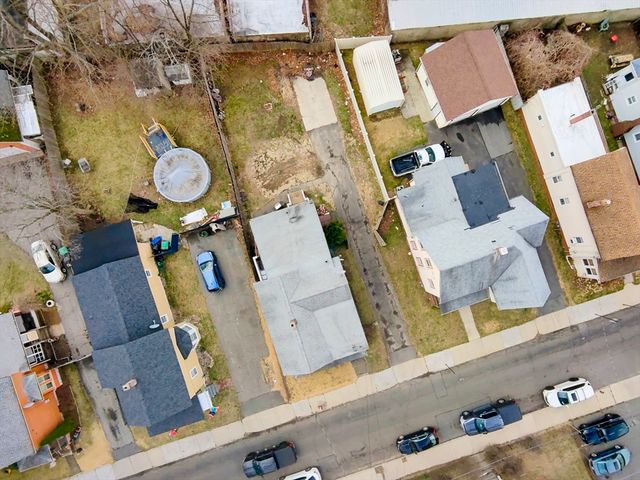 28 Maple Street, Chicopee, MA 01020