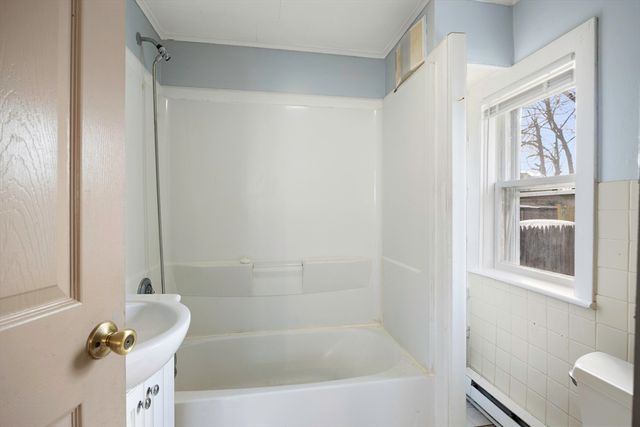 28 Maple Street, Chicopee, MA 01020