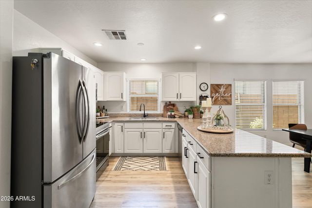 7544 W Spur Drive, Peoria, AZ 85383