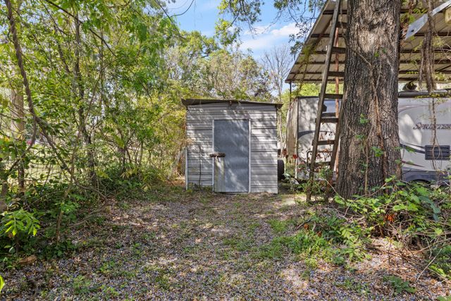 510 W 12th Street, Mt Pleasant, TX 75455