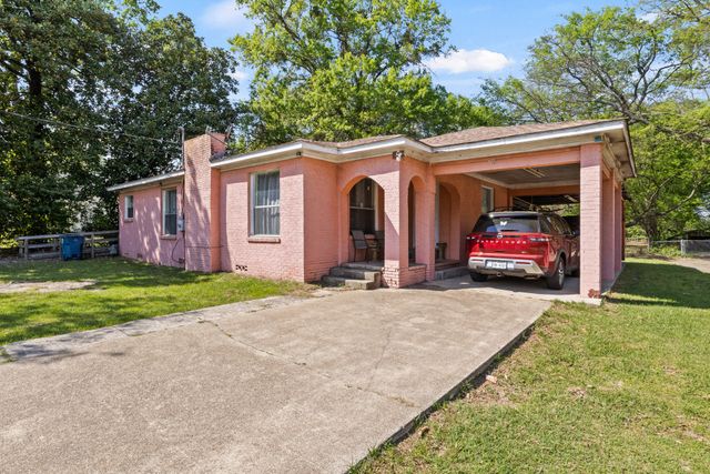 510 W 12th Street, Mt Pleasant, TX 75455