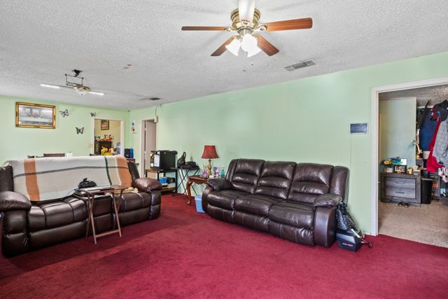 510 W 12th Street, Mt Pleasant, TX 75455