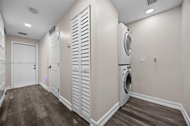 1523 Monroe Street, Hollywood, FL 33020