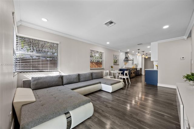 1523 Monroe Street, Hollywood, FL 33020