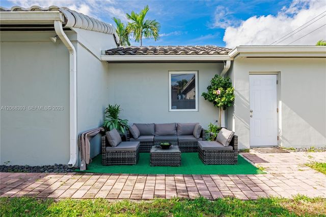 1523 Monroe Street, Hollywood, FL 33020