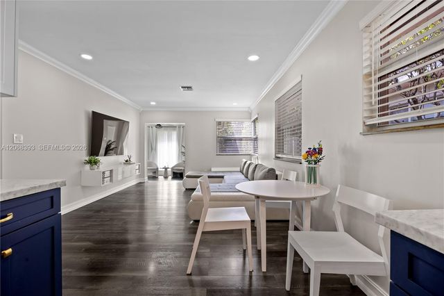 1523 Monroe Street, Hollywood, FL 33020