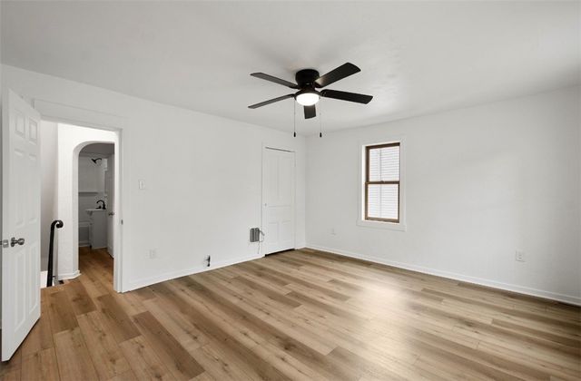 658 Dow Ave 33881, Carnegie, PA 15106