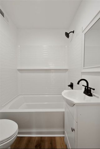 658 Dow Ave 33881, Carnegie, PA 15106