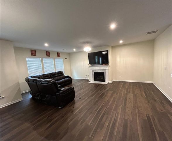 4819 Sierra Creek Drive Northeast, Hoschton, GA 30548