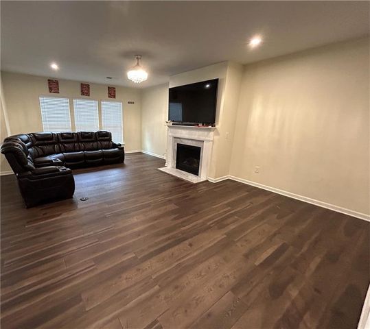 4819 Sierra Creek Drive Northeast, Hoschton, GA 30548