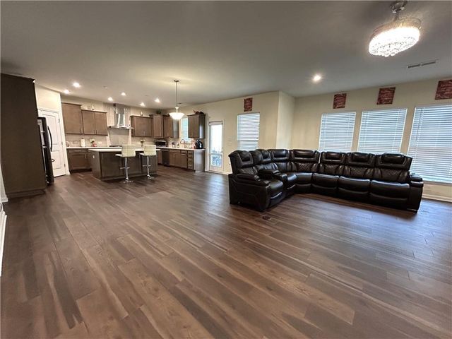 4819 Sierra Creek Drive Northeast, Hoschton, GA 30548