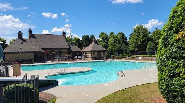4819 Sierra Creek Drive Northeast, Hoschton, GA 30548