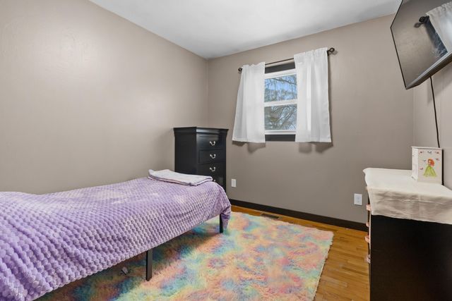 59445 S Lagrave Street, Paw Paw, MI 49079