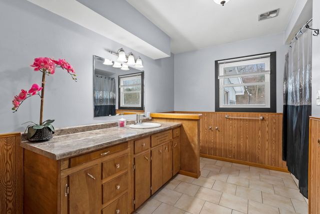 59445 S Lagrave Street, Paw Paw, MI 49079