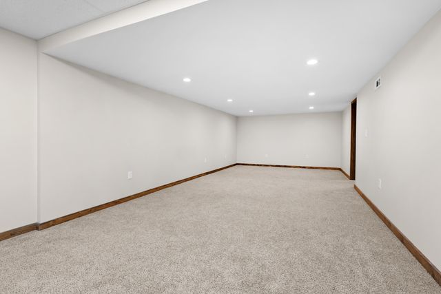 59445 S Lagrave Street, Paw Paw, MI 49079