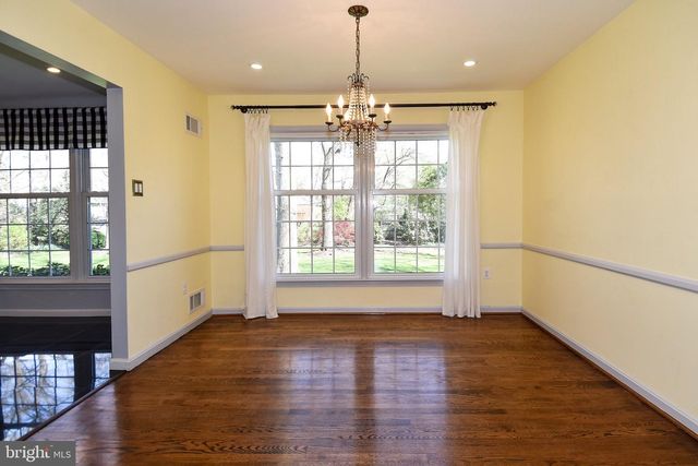 9309 REEF CT, Alexandria, VA 22309