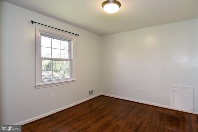 9309 REEF CT, Alexandria, VA 22309