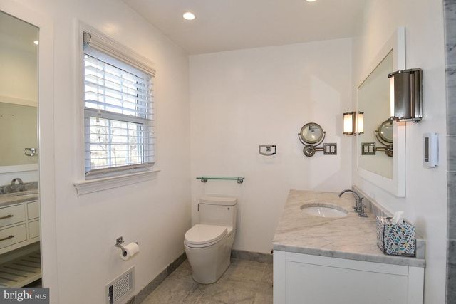 9309 REEF CT, Alexandria, VA 22309