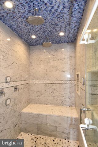 9309 REEF CT, Alexandria, VA 22309