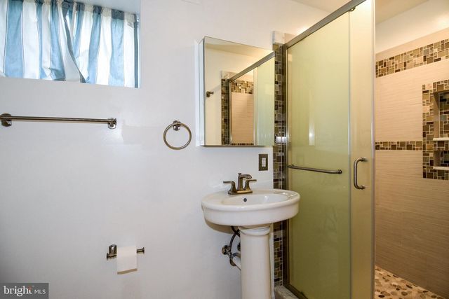 9309 REEF CT, Alexandria, VA 22309