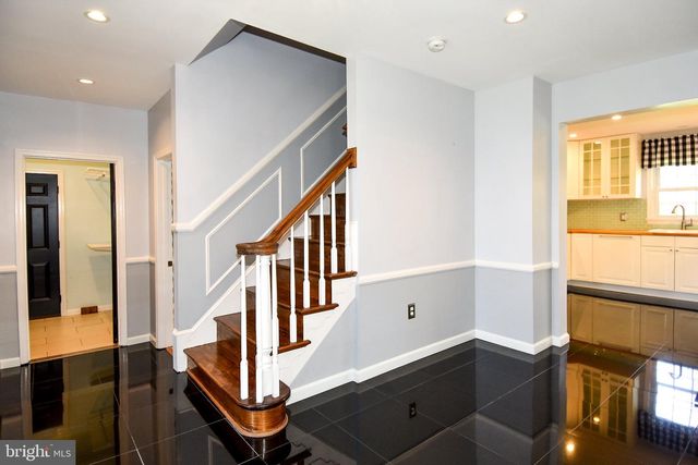 9309 REEF CT, Alexandria, VA 22309