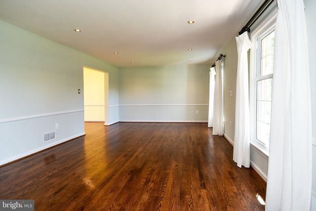 9309 REEF CT, Alexandria, VA 22309