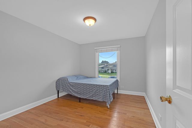 270 E Armitage Avenue, Addison, IL 60101