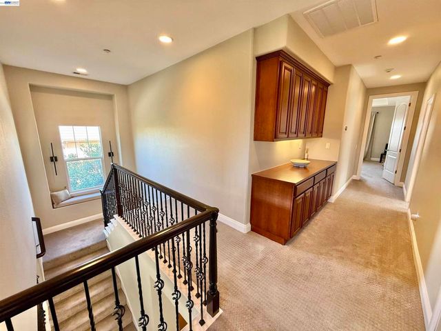 2942 San Minete Dr, Livermore, CA 94550