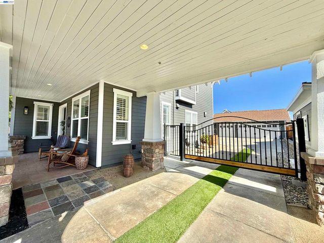 2942 San Minete Dr, Livermore, CA 94550