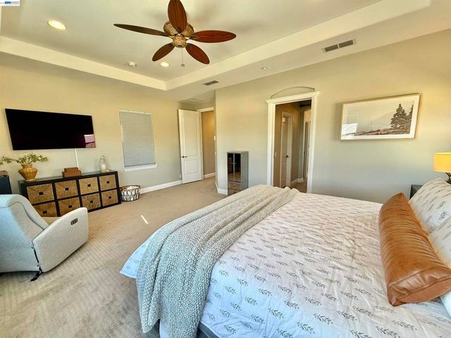 2942 San Minete Dr, Livermore, CA 94550
