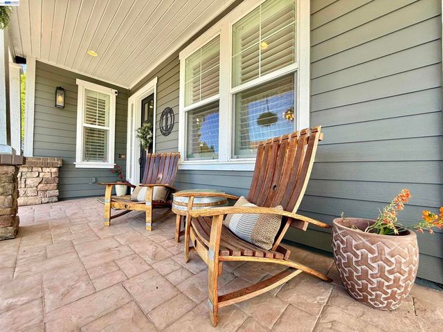 2942 San Minete Dr, Livermore, CA 94550