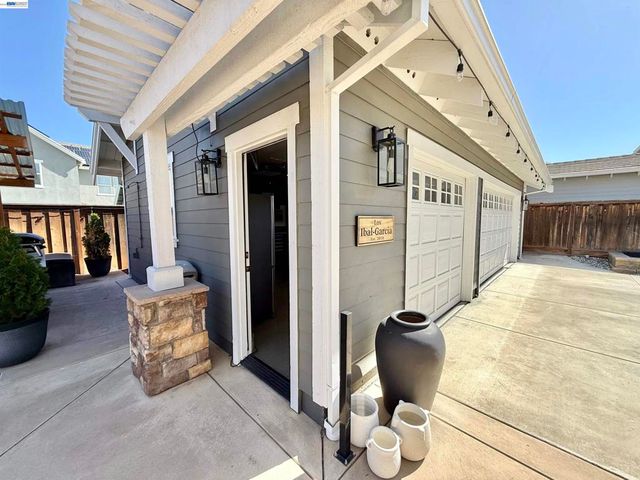 2942 San Minete Dr, Livermore, CA 94550