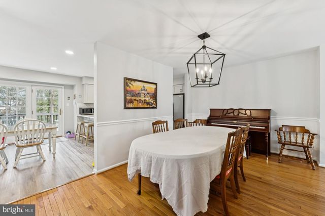 4026 NICHOLAS CT, Fairfax, VA 22033