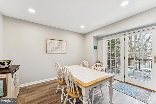 4026 NICHOLAS CT, Fairfax, VA 22033