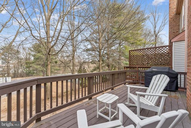 4026 NICHOLAS CT, Fairfax, VA 22033