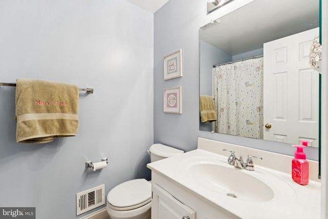 4026 NICHOLAS CT, Fairfax, VA 22033