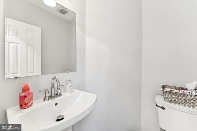 4026 NICHOLAS CT, Fairfax, VA 22033