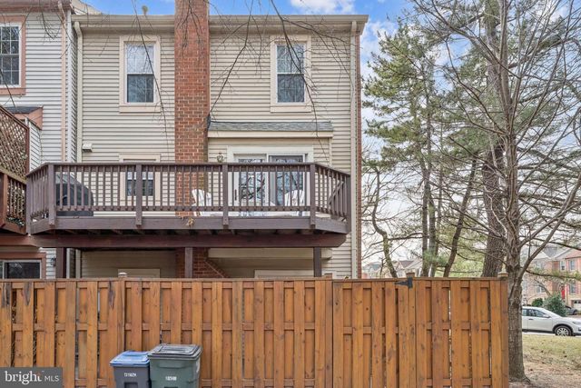 4026 NICHOLAS CT, Fairfax, VA 22033