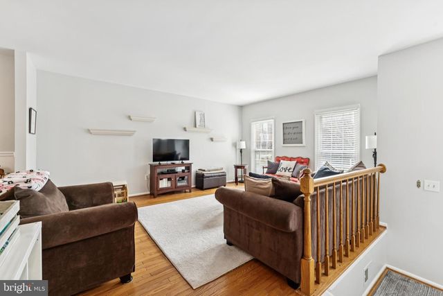 4026 NICHOLAS CT, Fairfax, VA 22033