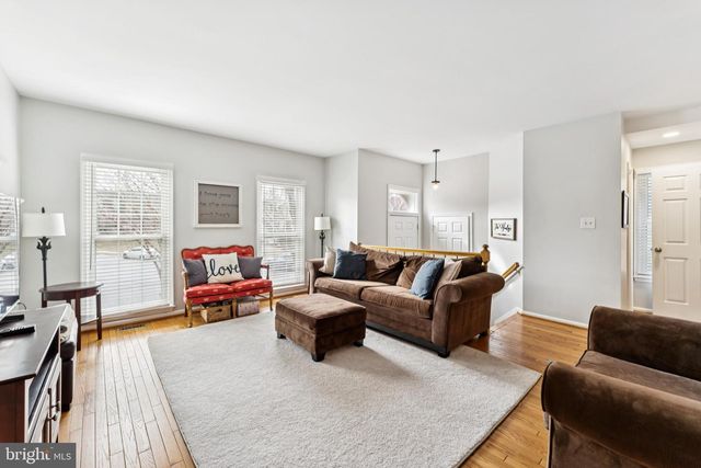 4026 NICHOLAS CT, Fairfax, VA 22033