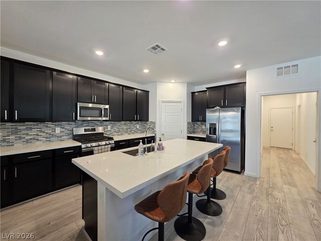 2990 Overlook Brook Street, Las Vegas, NV 89156