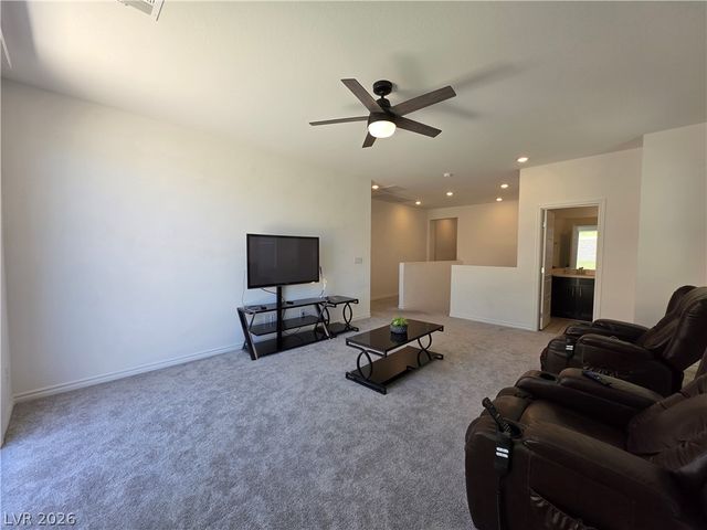 2990 Overlook Brook Street, Las Vegas, NV 89156