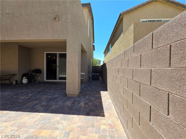 2990 Overlook Brook Street, Las Vegas, NV 89156